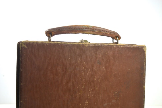 1940年代の旅行用スーツケース、メモリーボックス、ヴィンテージスーツ