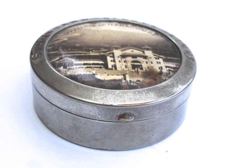 Victorian Stud Sleeve Link Box Souvenir Ilfracombe Victoria Pavilion ...