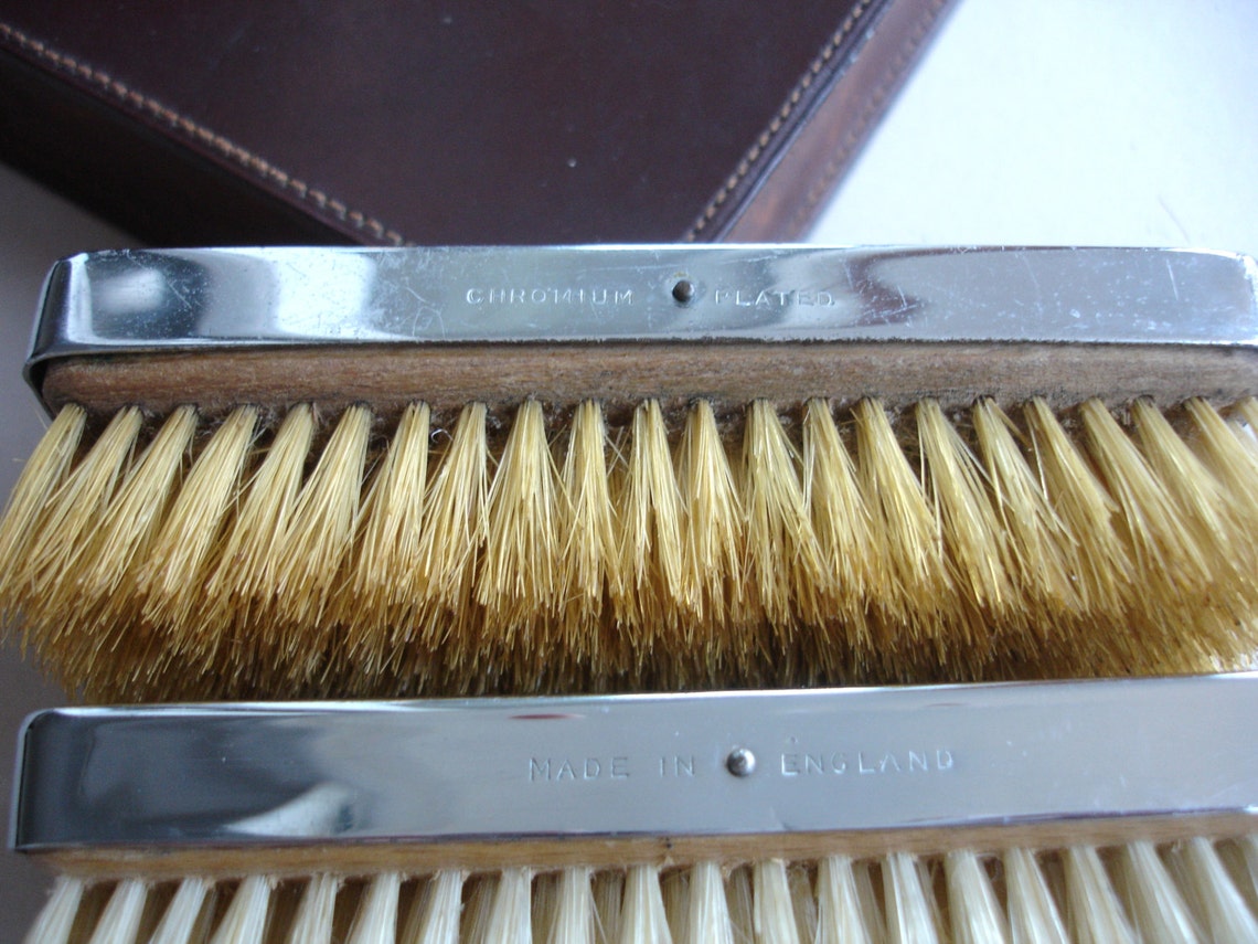 Brosse à Cheveux Vintage HERMÈS En Bois Marron - Belle Pièce D'époque En Bon état