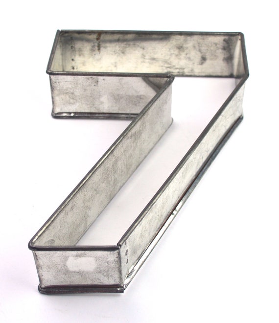 buy number cake tins