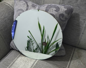 1940s Art Deco Round Wall Mirror Vintage Mirror with Bevelled Edge Pattern around the Rim