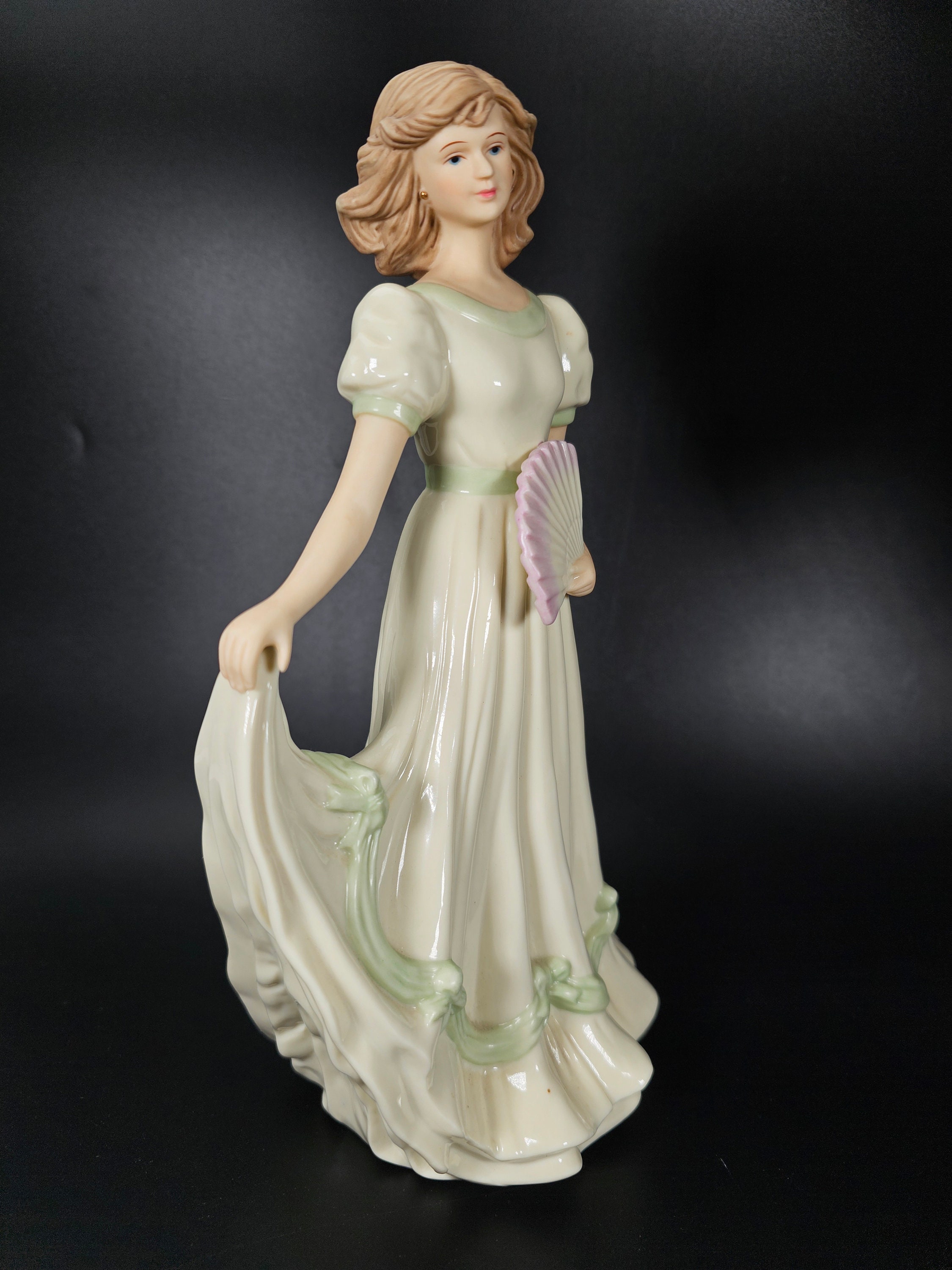 Patricia the Regal Collection P076 Vintage Figurine - Etsy UK