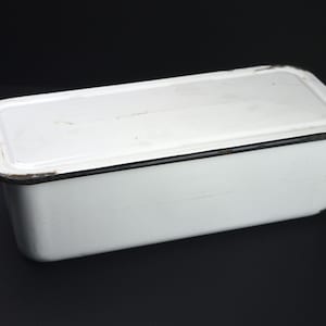 1950s Enamel Bread Tin Vintage Enamel Tin Vintage White Enamel Shabby Chic Vintage Farmhouse Vintage Housewares