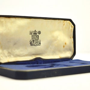 Civil Defence Long Service Medal Case World War II WWII Presentation Box Royal Mint