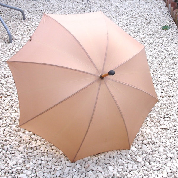 1940s Vintage Beige Umbrella Vintage Wood Handled Umbrella Handled Umbrella Vintage Parasol Ladies Umbrella