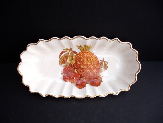 Crown Devon Platter (YVO) Crown Devon Platter (YVO)