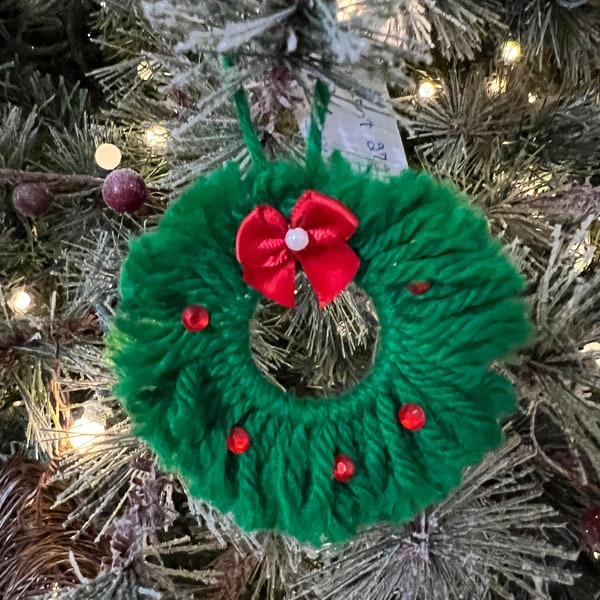 Wreath  Yarn Ornament