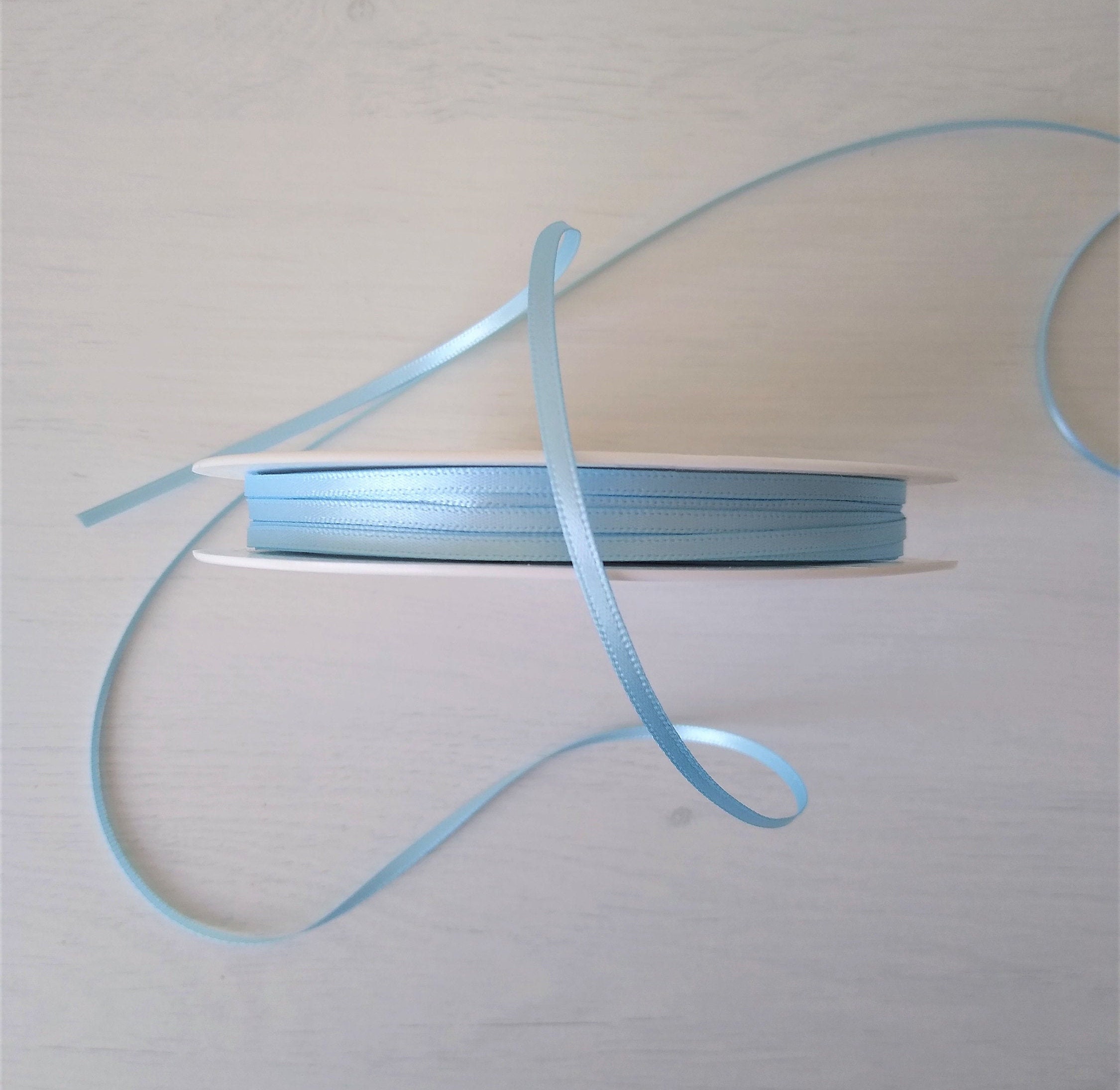 3 mm Satin Light Baby Blue Ribbon Thin 3 mm Shindo Ribbon Pale Blue Satin  Ribbon, Card Making, Craft Supplies Satin Ribbon Trim x 2 metre's