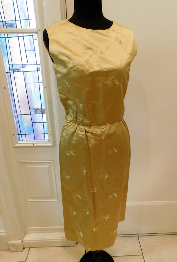 Vintage Gold Silk Asian wiggle dress • vintage 50… - image 9