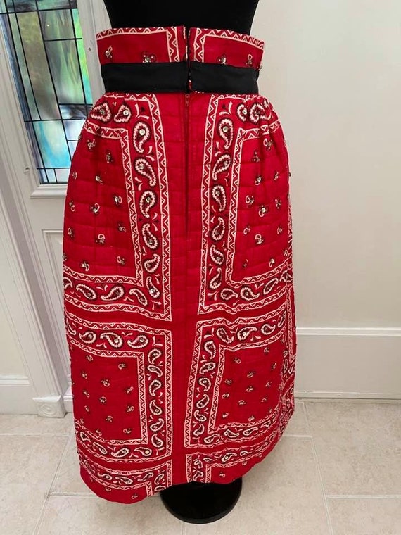 1970s Red Quilted Paisley Bandana Skirt Set 1970s… - image 7