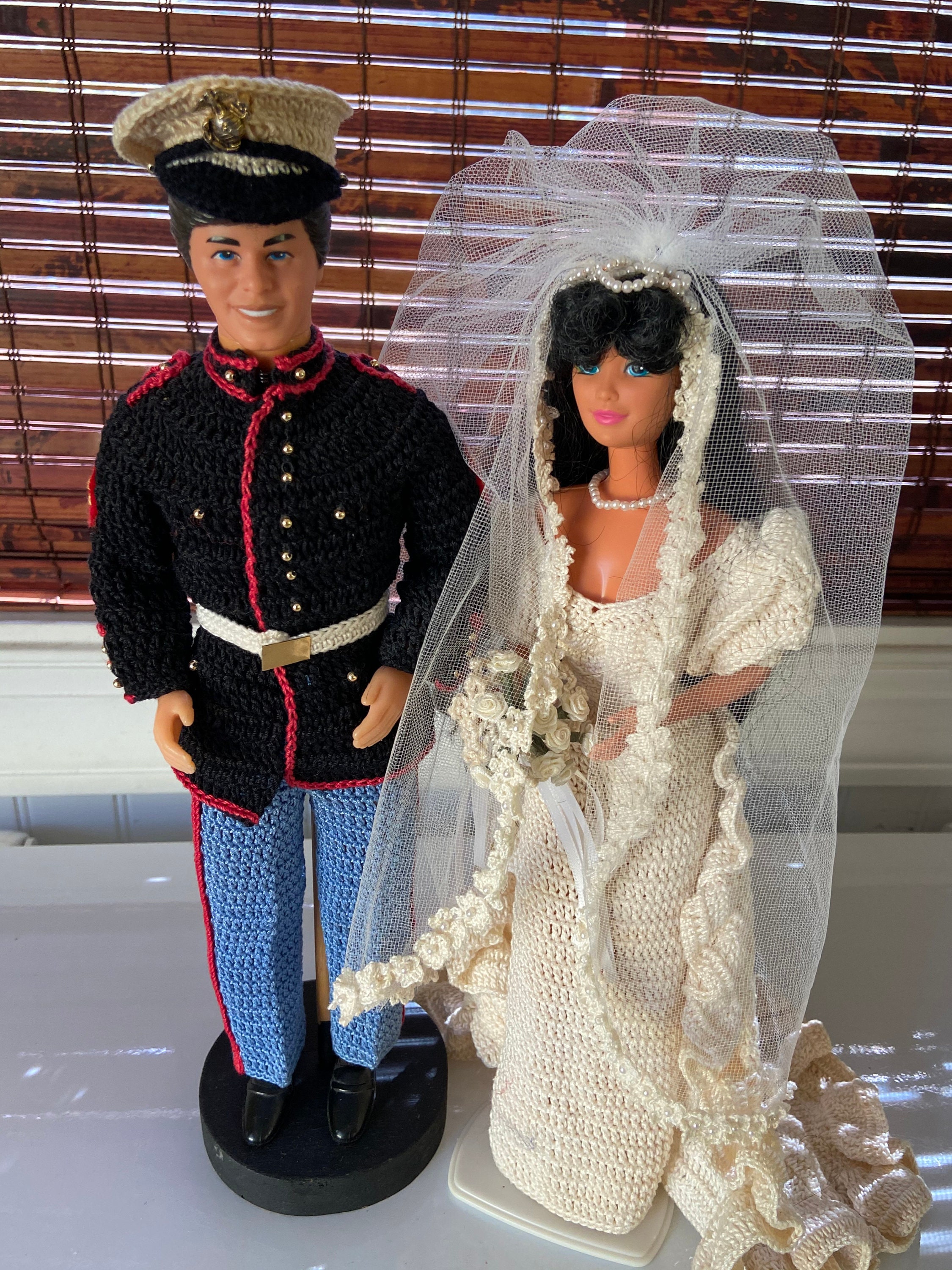 kussen Doe alles met mijn kracht Voortdurende Vintage Handmade Crocheted USMC Barbie Ken Style Doll Wedding - Etsy