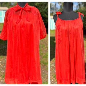 1960&#39;s Van Raalte Red Nightgown Robe Negligee Peignoir Set 36&quot; inch Chest
