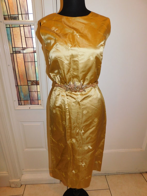 Vintage Gold Silk Asian wiggle dress • vintage 50… - image 2