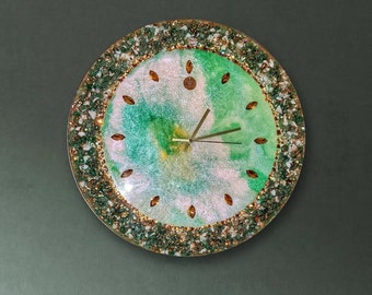 Green Crystal Wall Clock: Handmade Resin Art, Feng Shui Healing Stones