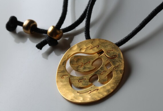 Personalized name necklace, handmade Arabic calligraphy name hammered necklace, women gift. Gift for her