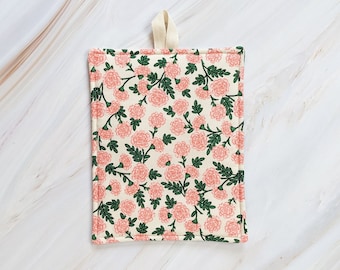 Dianthus Blush Rifle Paper Co Floral Pot Holder - Last Chance Clearance