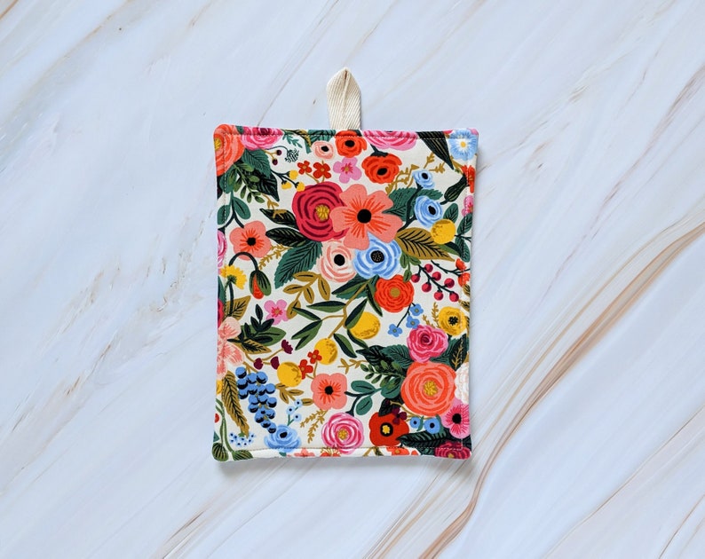 Garden Party Cream Rifle Paper Co Floral Pot Holder - Thumbnail 2