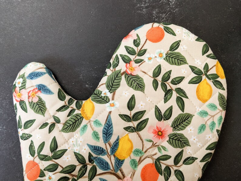 Rifle Paper Co. Oven Mitt - Thumbnail 4