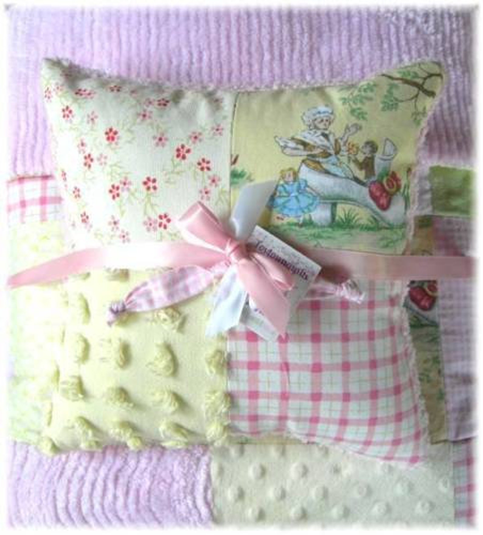 Vintage Mother Goose Chenille Nursery Rhyme Tolie Bo Peep Baby Quilt