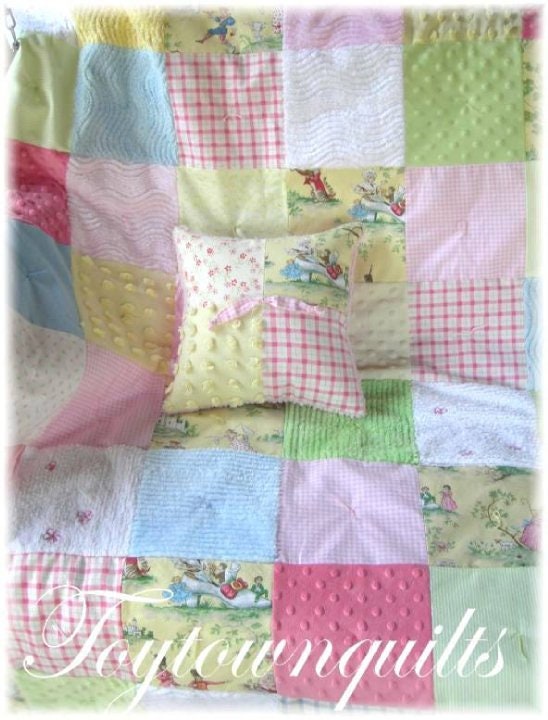 Vintage Mother Goose Chenille Nursery Rhyme Tolie Bo Peep Baby Quilt