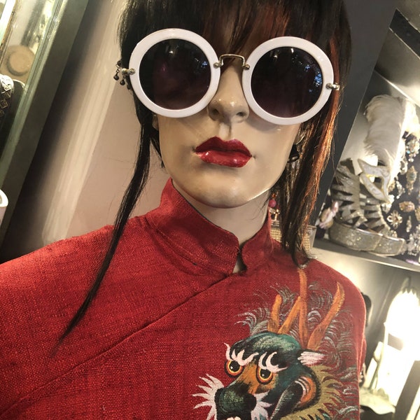 Miu Miu White Round Sunglasses - Vintage 1990s - the ubiquitous cool look from Prada