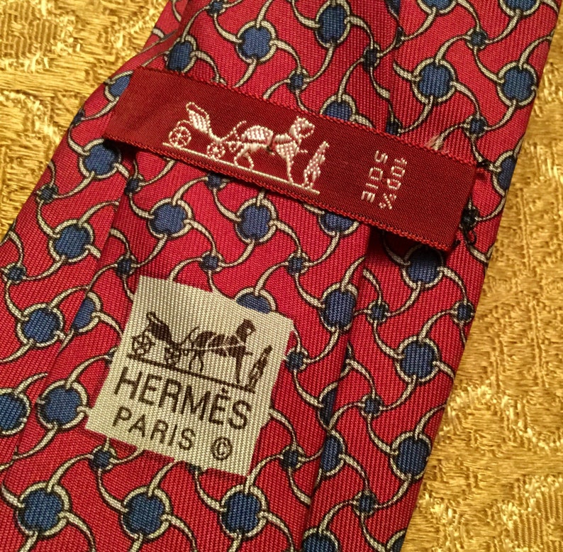 Vintage 1980s Hermès Tie Hermès Paris 100% Silk Necktie in a distinctive Geometric Design in Blue Spheres on a Burgundy Ground image 5