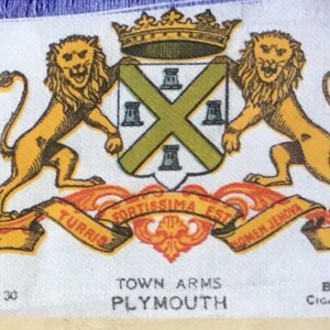 Plymouth Antieke horizontale zijde sigaret kaart door BDV, uit de TOWN ARMS Series 30 van Godfrey Philips Ltd