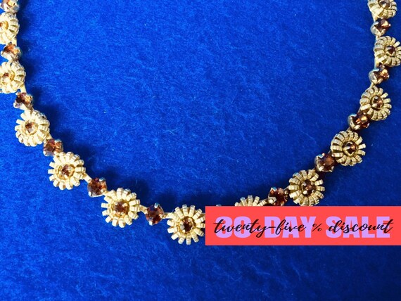 1930s ‘Vintage Daisy Chain’ Brass and Claw Set Amb