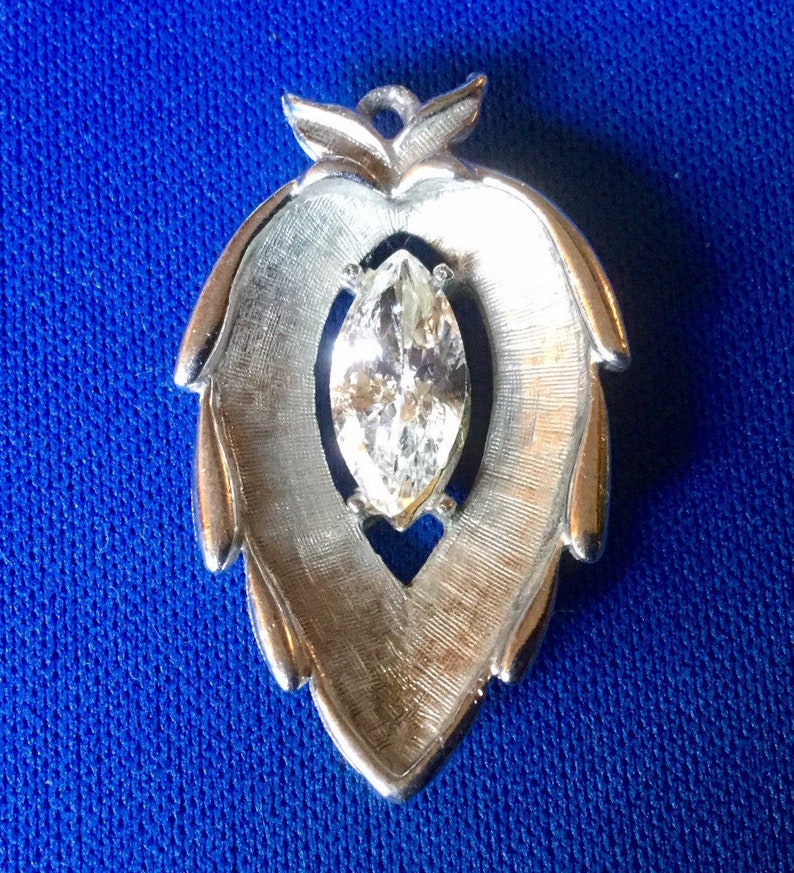 Sarah Coventry Leaf Pendant with Crystal Rhinestone Centre