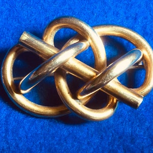 Antique Late Victorian Celtic Knot Pinchbeck Brooch