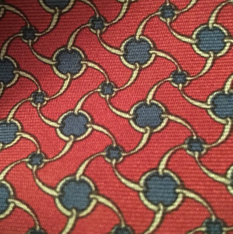 Vintage 1980s Hermès Tie Hermès Paris 100% Silk Necktie in a distinctive Geometric Design in Blue Spheres on a Burgundy Ground image 3