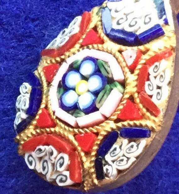 Broche Vintage En Micro-Mosaïque - Motif Luth Ou Mandoline Vénitien - Laiton Et Verre