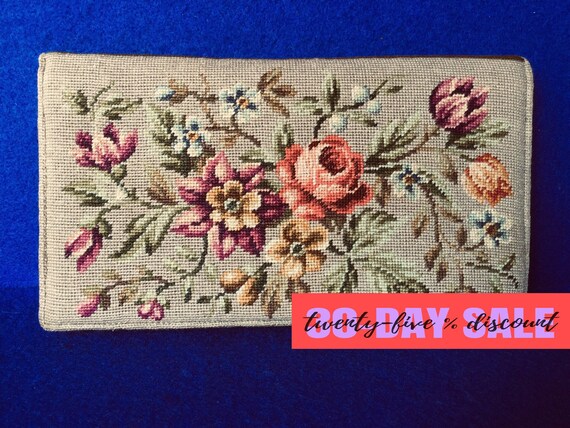 Vintage 1930s Needlepoint Clutch Bag with Silk Moi