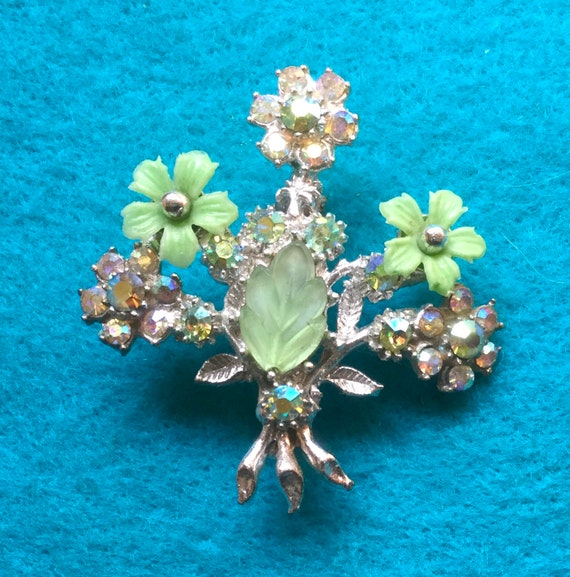 Charming Flower Bouquet Brooch - image 3