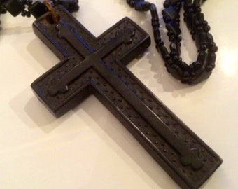 Victorian Bog Oak Kreuz und Jet Kette