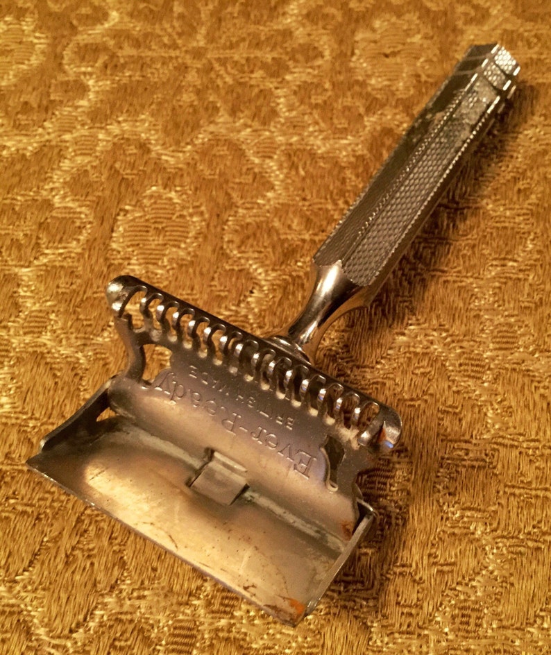 Vintage 1920s Ever Ready Single Edge Razor and Mottled Brown Bakelite ...
