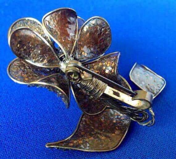 Vintage 1930s Wire & Celluloid Rose Brooch - image 3