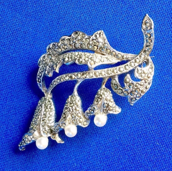 Bluebell brooch outlet
