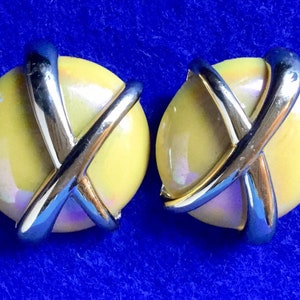 Fab 1960s Vintage Gold & Yellow Plastic X Clip On Earrings