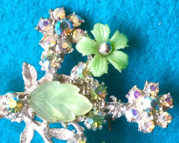 Charming Flower Bouquet Brooch - image 4