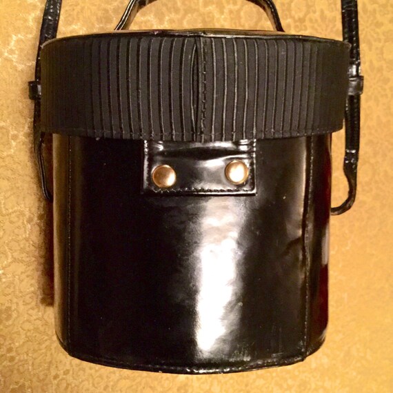 Henri bendel shoulder bag deals