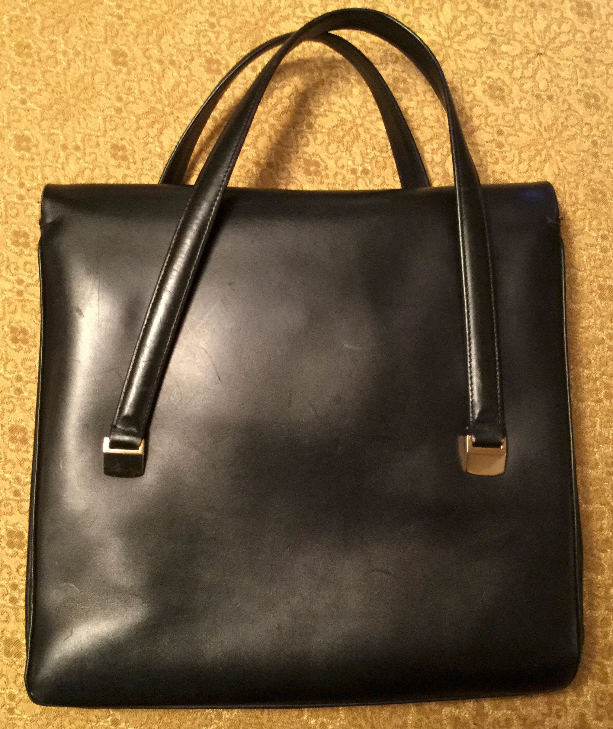 Leather handbag Gucci Black in Leather - 25925528