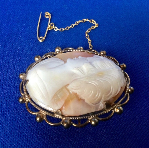 Victorian Shell Cameo Brooch . 1800s - image 4