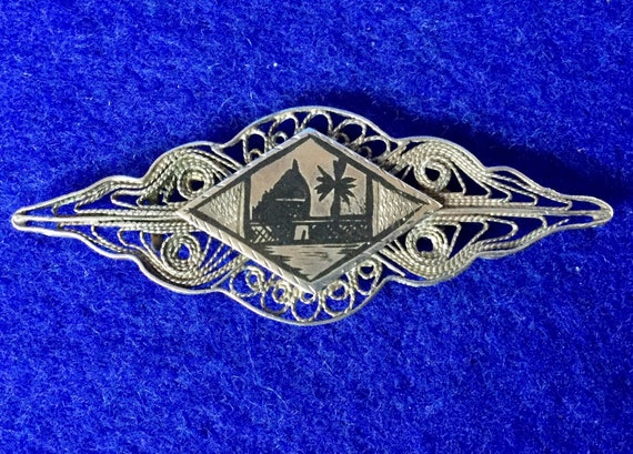 Vintage 1930s Silhouette Brooch.