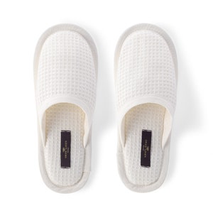 Linen Waffle Bath Unisex Slippers in Off-White. Organic Spa, Sauna Slippers, Waffle Weave. image 1