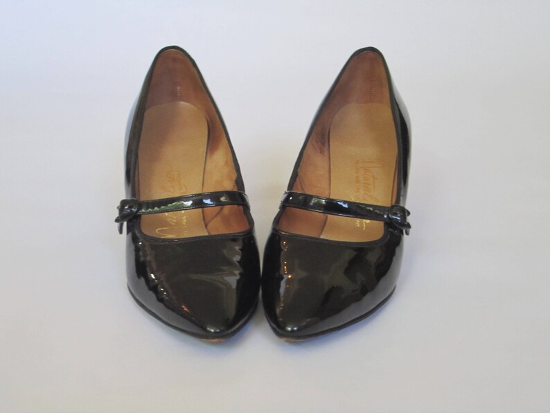 mesh toe shoes