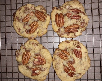 Pecan Chocolate Chip Cookies / 1 dozen