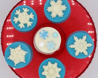 Chocolate covered OREOS in a variety of designs for the holidays CHRISTMAS / wINTER / hANNUKAH