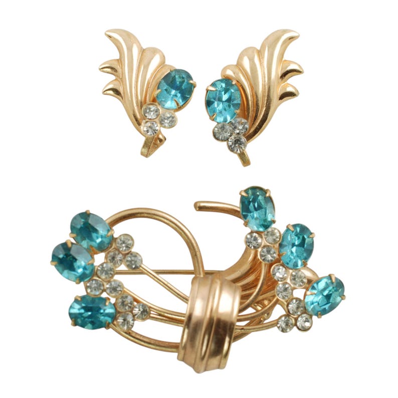 Vintage Unsigned Phyllis Demi Parure Teal and Clear Rhinestone Brooch and Screwback Earring Set, Something Blue Wedding Jewelry image 1