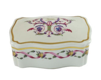 Vintage Italian Richard Ginori Rapallo Pattern Lidded Box, Floral and Foliate Motif with Pink Ribbon, Swan and Butterflies, Gilt Trim